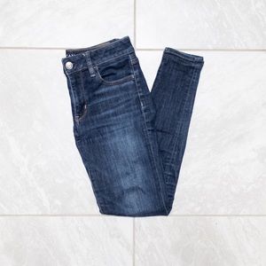 American Eagle High Waisted Jeans